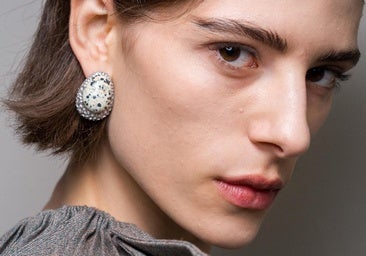 El error que hace que tu cabello se encrespe cuando hay humedad